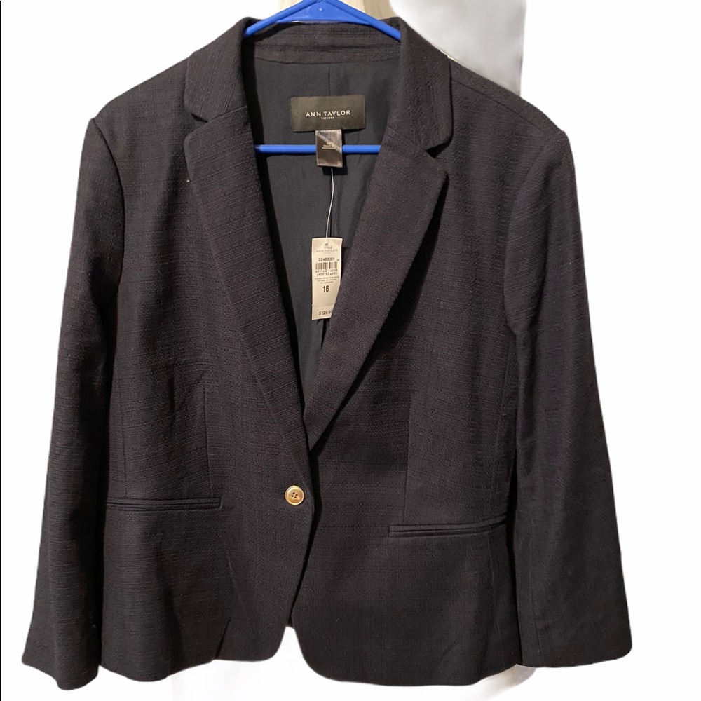 Ann Taylor blazer. Navy tweed pattern. NWT. Sz 16